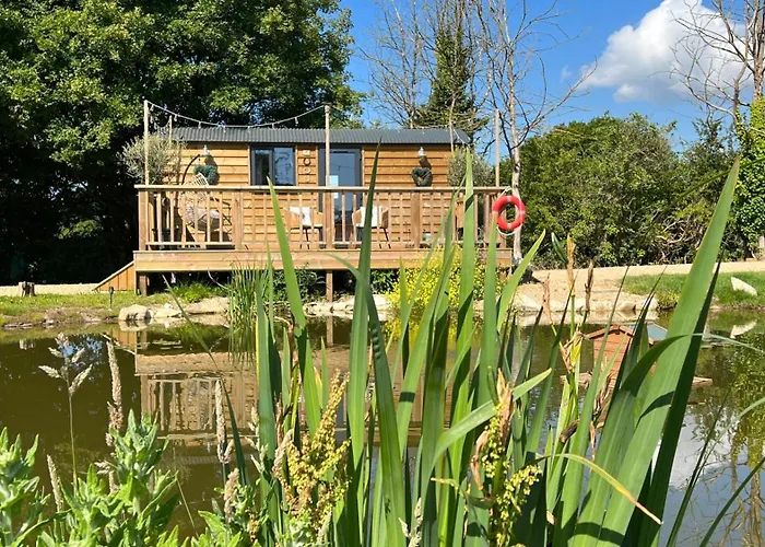 Rusty Duck Retreat Shepherds Hut